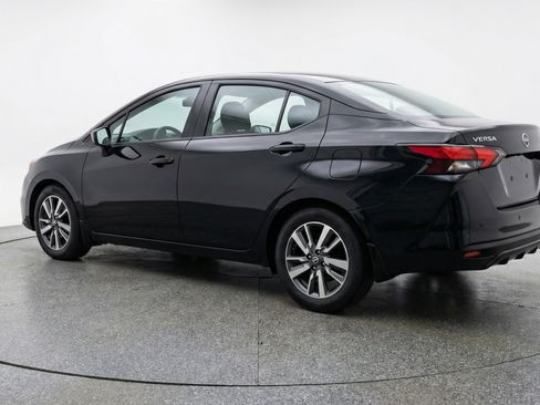 Used 2025 Nissan Versa SV FWD image 6