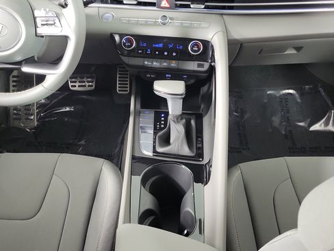 New 2025 Hyundai Elantra SEL w/ Cargo Package image 10
