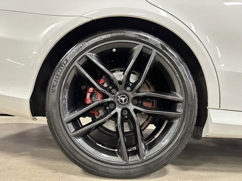 Used 2014 Mercedes-Benz E 250 BlueTEC 4MATIC Sedan image 27