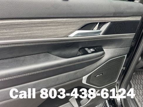 Used 2024 Jeep Wagoneer Series II w/ Convenience Group I AWD/4WD image 13