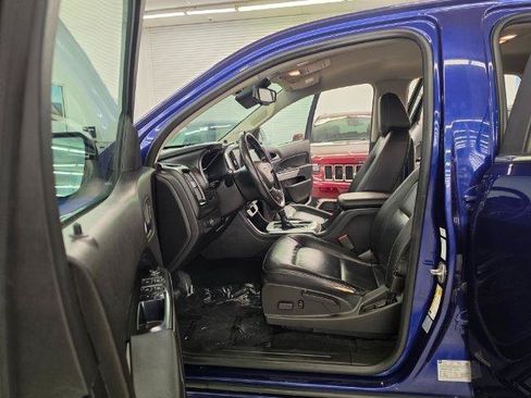 Used 2015 Chevrolet Colorado LT w/ Luxury Package RWD image 8