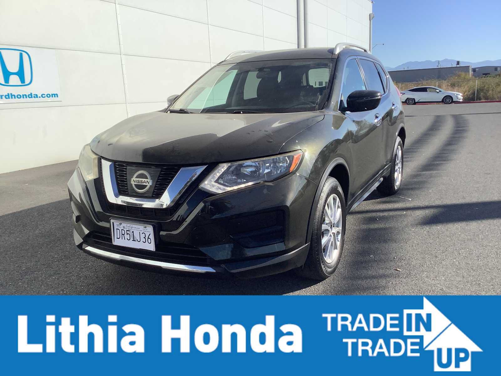 Used 2017 Nissan Rogue SV w/ SV Family Package AWD/4WD image 1