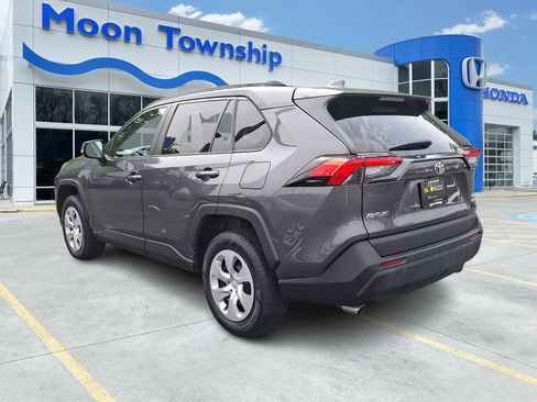 Used 2020 Toyota RAV4 LE w/ All Weather Liner Package AWD/4WD image 4