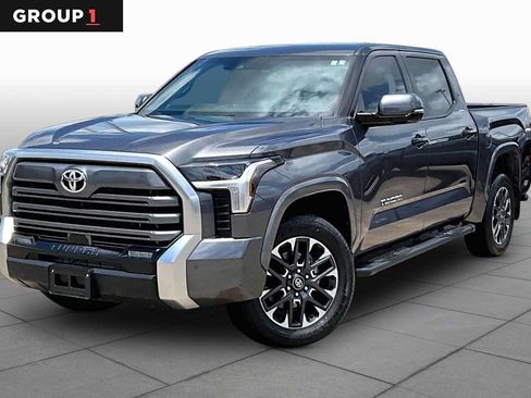 Used 2025 Toyota Tundra Limited AWD/4WD image 1