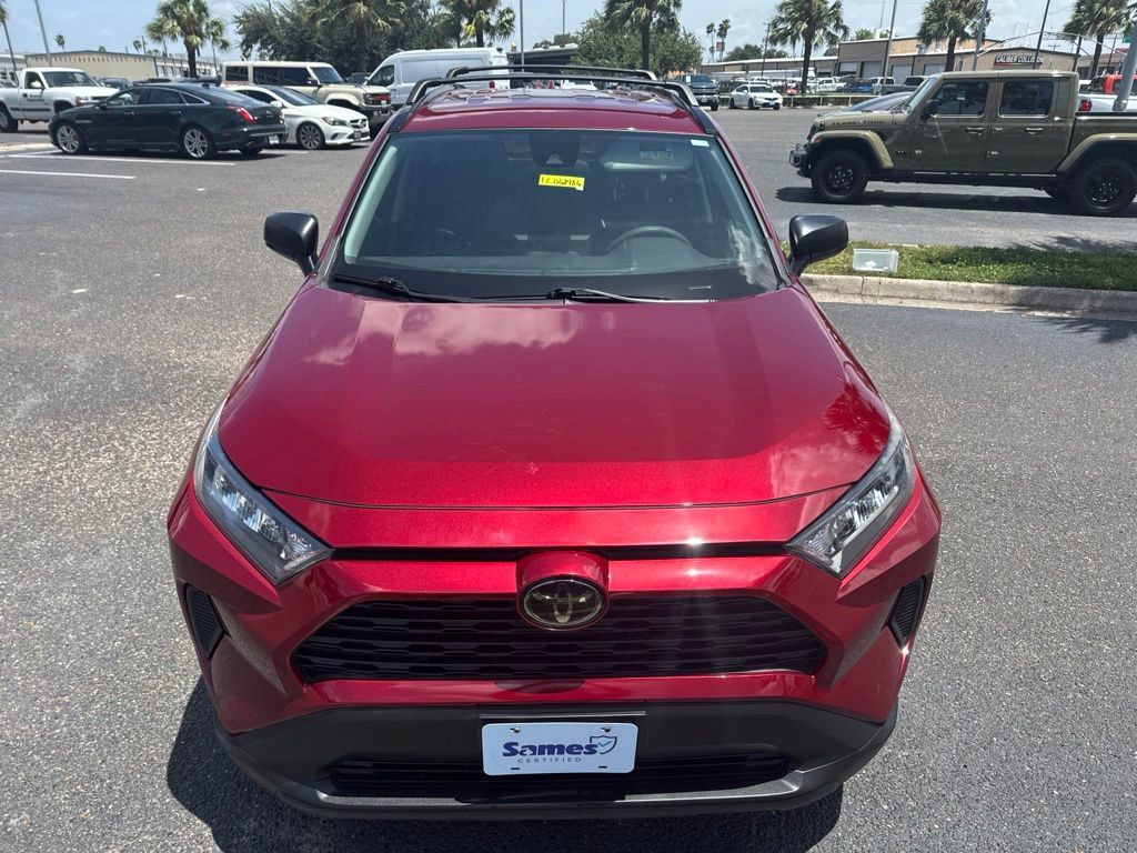 Used 2020 Toyota RAV4 LE FWD image 6