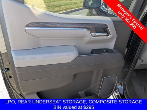 Used 2025 GMC Sierra 1500 SLT w/ SLT Premium Package image 11