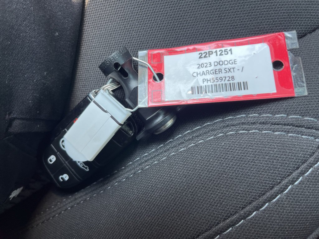 Used 2023 Dodge Charger SXT RWD image 33