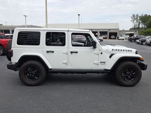 Used 2019 Jeep Wrangler Unlimited Sahara w/ Quick Order Package 24M Moab AWD/4WD image 15