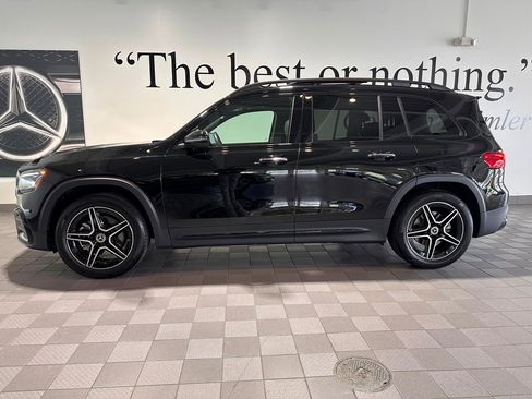 Used 2024 Mercedes-Benz GLB 250 4MATIC image 7