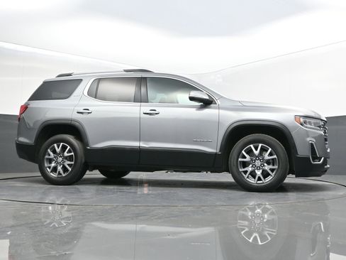 Used 2023 GMC Acadia SLT w/ Technology Package image 48