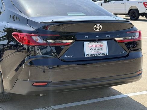 Used 2026 Toyota Camry LE w/ Convenience Package FWD image 6
