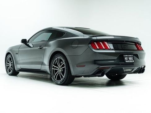 Used 2017 Ford Mustang GT image 18