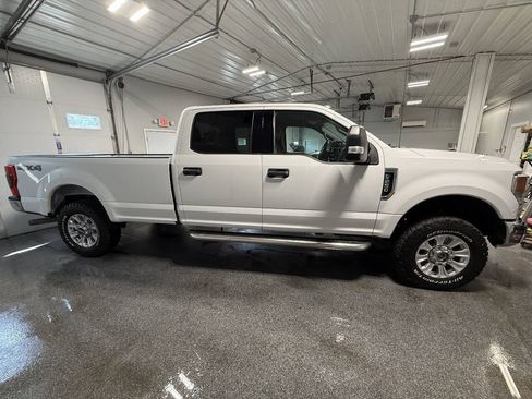 Used 2020 Ford F250 XLT w/ XLT Value Package AWD/4WD image 3