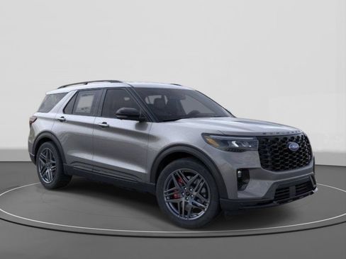 New 2026 Ford Explorer ST RWD image 7