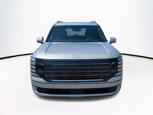 New 2026 Hyundai Palisade Calligraphy FWD image 3