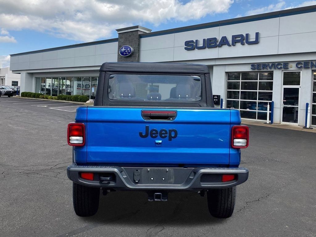 Used 2022 Jeep Gladiator Sport w/ Trailer Tow Package AWD/4WD image 5