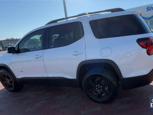 Used 2023 GMC Acadia AT4 w/ Technology Package image 7