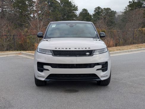 New 2025 Land Rover Range Rover Sport Dynamic SE image 2