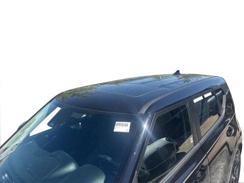 Used 2025 Kia Soul EX FWD image 12