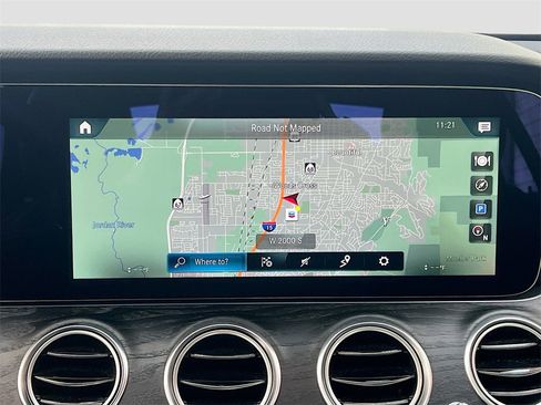 Used 2023 Mercedes-Benz E 350 4MATIC Sedan image 13