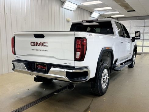 New 2026 GMC Sierra 2500 SLE image 6