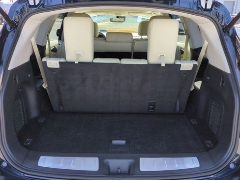 Used 2019 INFINITI QX60 Luxe w/ Essential Package image 13