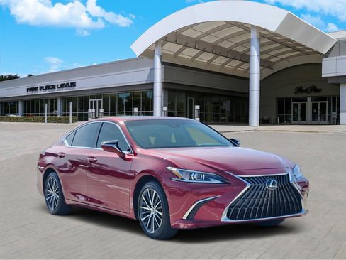 Used 2025 Lexus ES 300h w/ Premium Package image 2