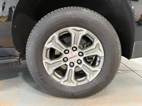 Used 2024 GMC Yukon XL SLE w/ Max Trailering Package AWD/4WD image 9