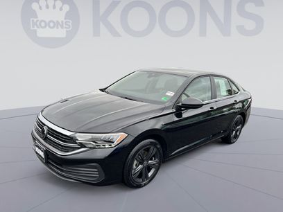 Used 2024 Volkswagen Jetta SE w/ Panoramic Sunroof Package