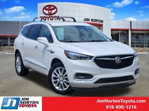 Used 2020 Buick Enclave Premium w/ Surround and Sites Package FWD image 2