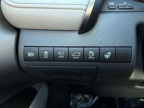 Used 2023 Toyota Camry XSE w/ Navigation Package image 21