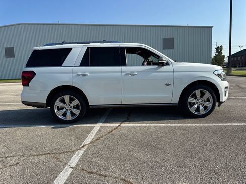 Used 2023 Ford Expedition King Ranch AWD/4WD image 6