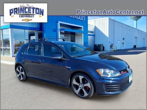 Used 2016 Volkswagen Golf S image 1