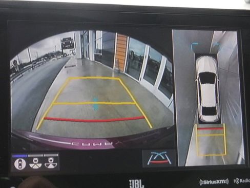 Used 2022 Toyota Camry XLE w/ Navigation Upgrade Package image 36