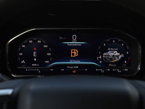 Used 2025 Chevrolet Silverado 3500 LT w/ Safety Package image 30