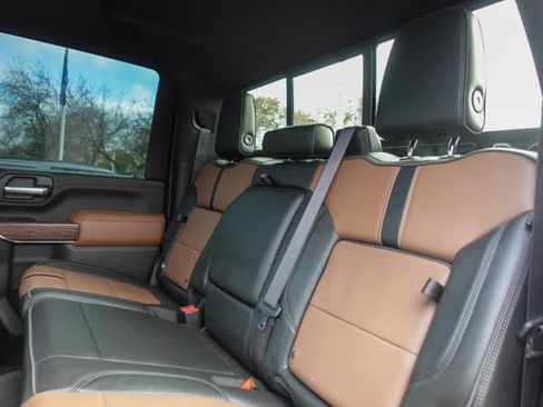 Used 2020 Chevrolet Silverado 3500 High Country w/ Technology Package image 30