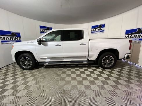 Used 2023 Chevrolet Silverado 1500 High Country w/ High Country Premium Package AWD/4WD image 10