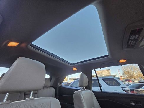 Used 2018 Honda Pilot Elite image 18