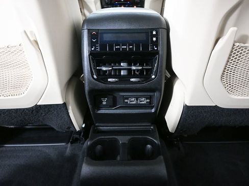 Used 2021 Jeep Grand Cherokee L Limited RWD image 17