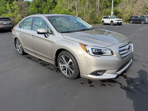 Used 2015 Subaru Legacy 2.5i Limited AWD/4WD image 4