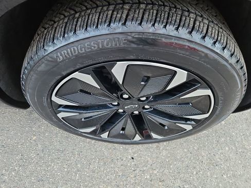 Used 2024 Chevrolet Blazer EV RS AWD/4WD image 15