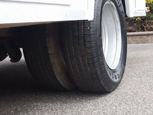 Used 2008 Ford F350 XLT image 29