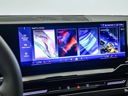 Used 2025 BMW 530i image 24