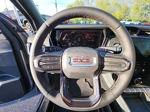 New 2026 GMC Terrain AT4 image 17