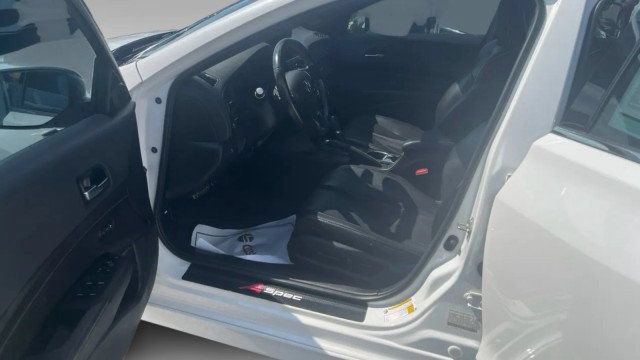 Used 2020 Acura ILX w/ Premium & A-SPEC Package FWD image 11