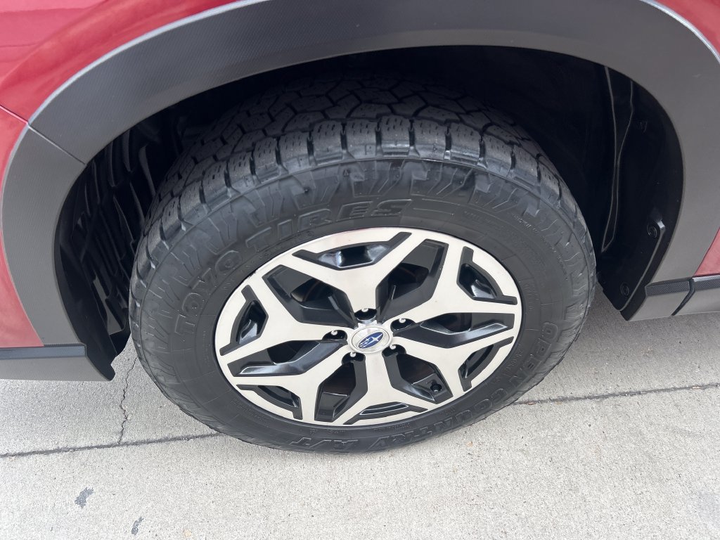 Used 2019 Subaru Forester Premium w/ All-Weather Package AWD/4WD image 16