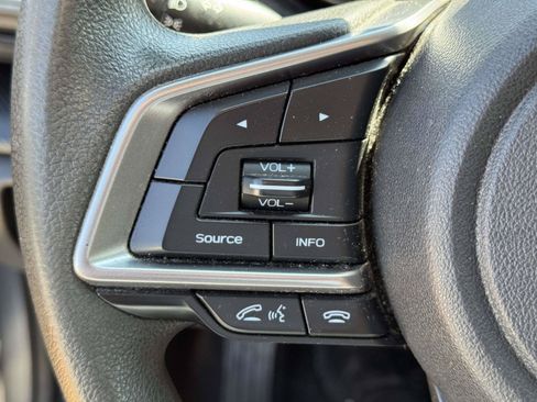 Used 2018 Subaru Crosstrek 2.0i AWD/4WD image 17