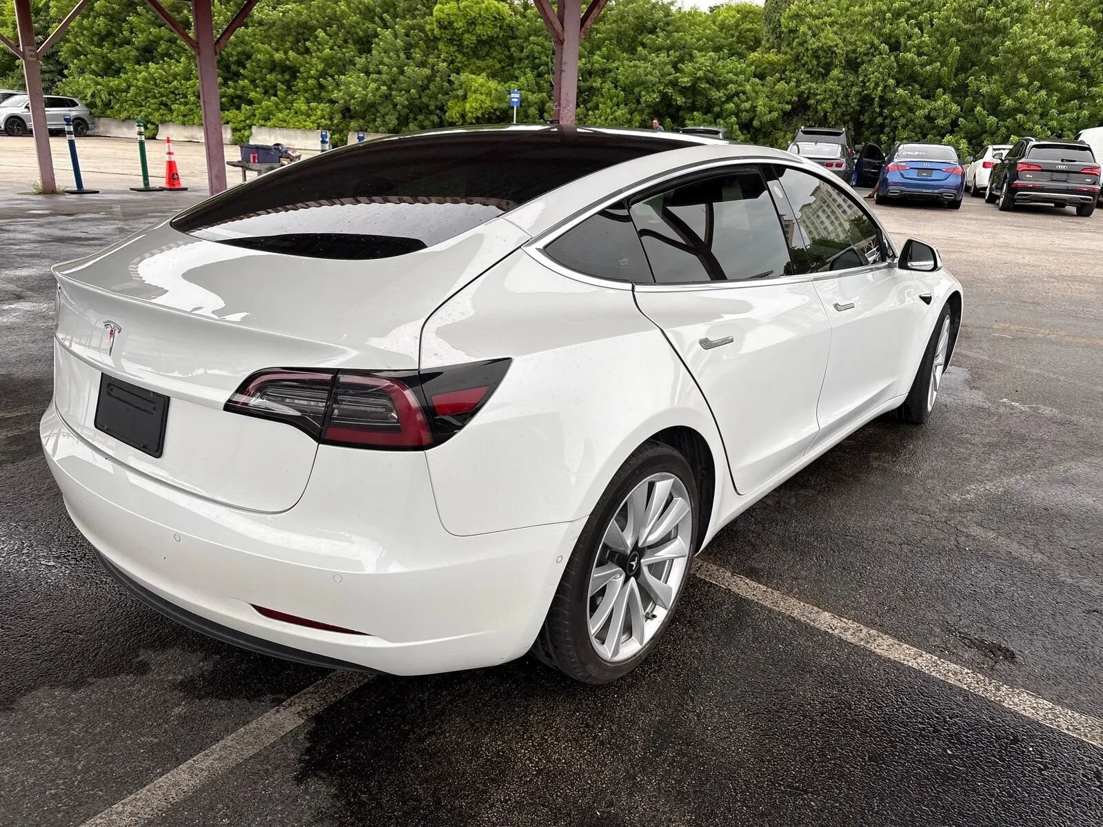 Used 2020 Tesla Model 3 Standard Range Plus RWD image 2