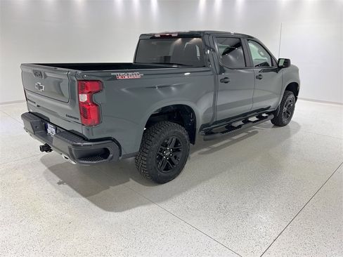 New 2026 Chevrolet Silverado 1500 Custom Trail Boss w/ LPO, Dark Essentials Package image 5