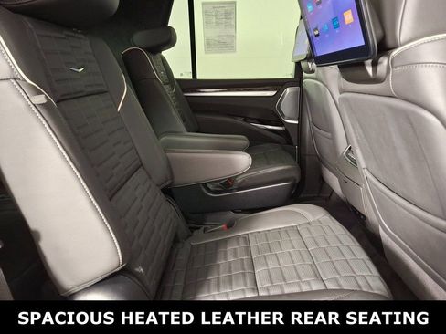 Used 2025 Cadillac Escalade Sport Platinum image 31